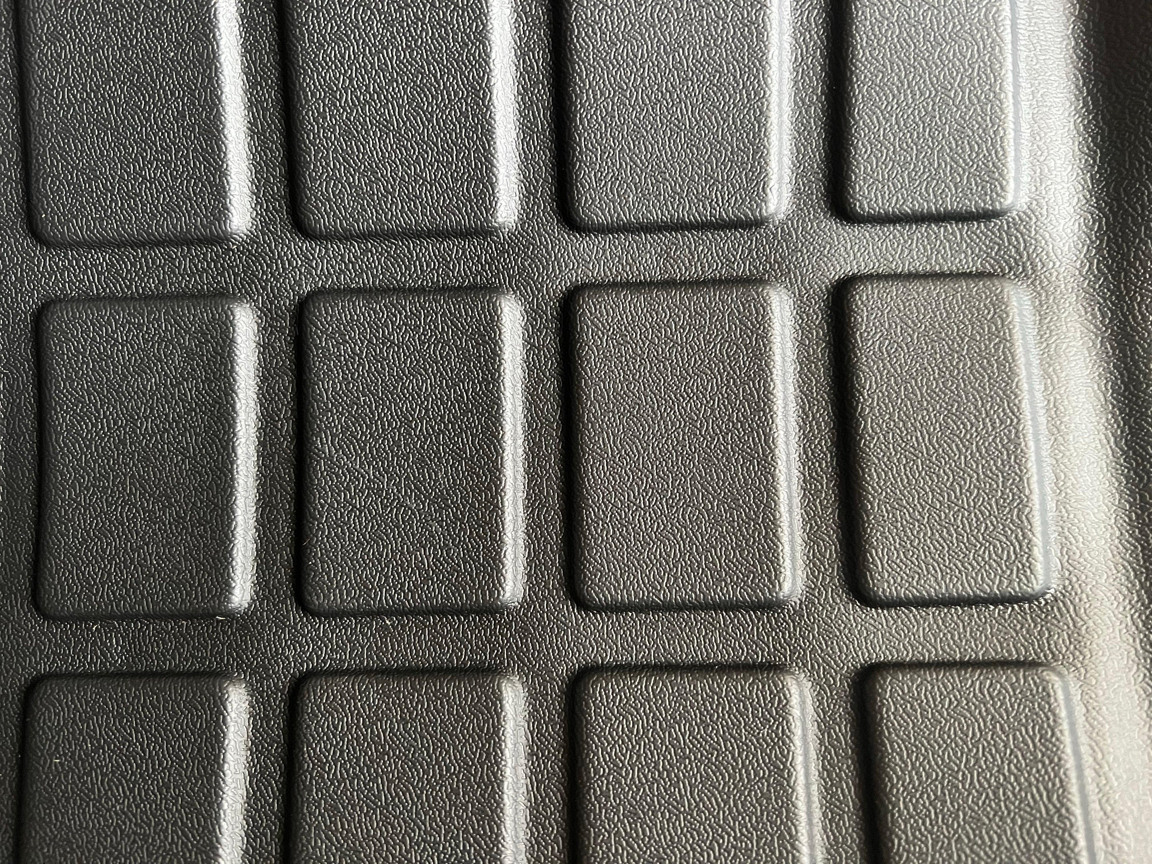 2021-2023 Tesla Model S Floor Mats & Rear Trunk Mat Set - WooEV