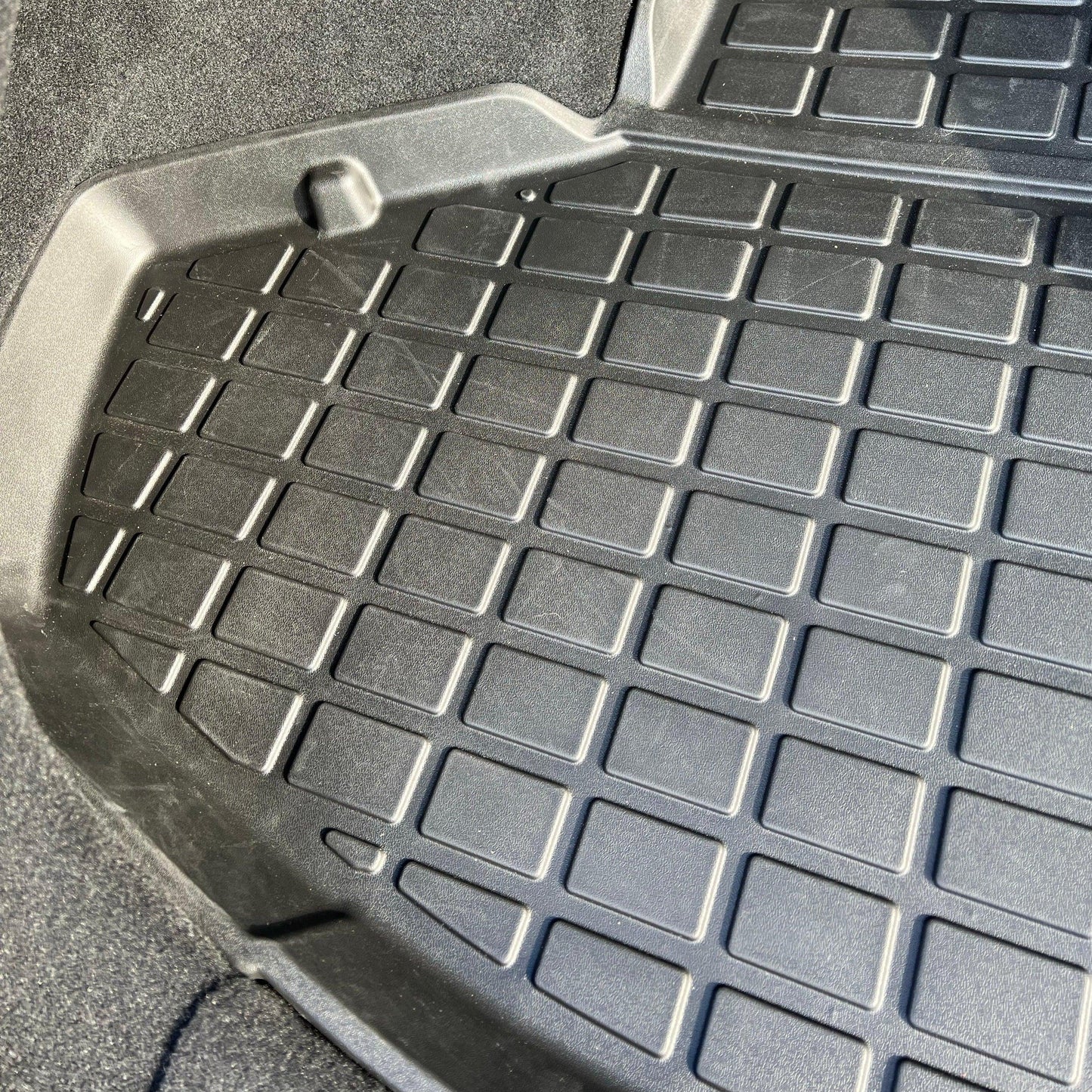 2021-2023 Tesla Model S Floor Mats Full Set (Plaid and Long Range) - WooEV