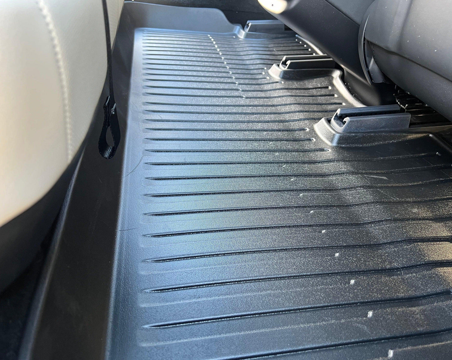 2021-2023 Tesla Model S Floor Mats Full Set (Plaid and Long Range) - WooEV