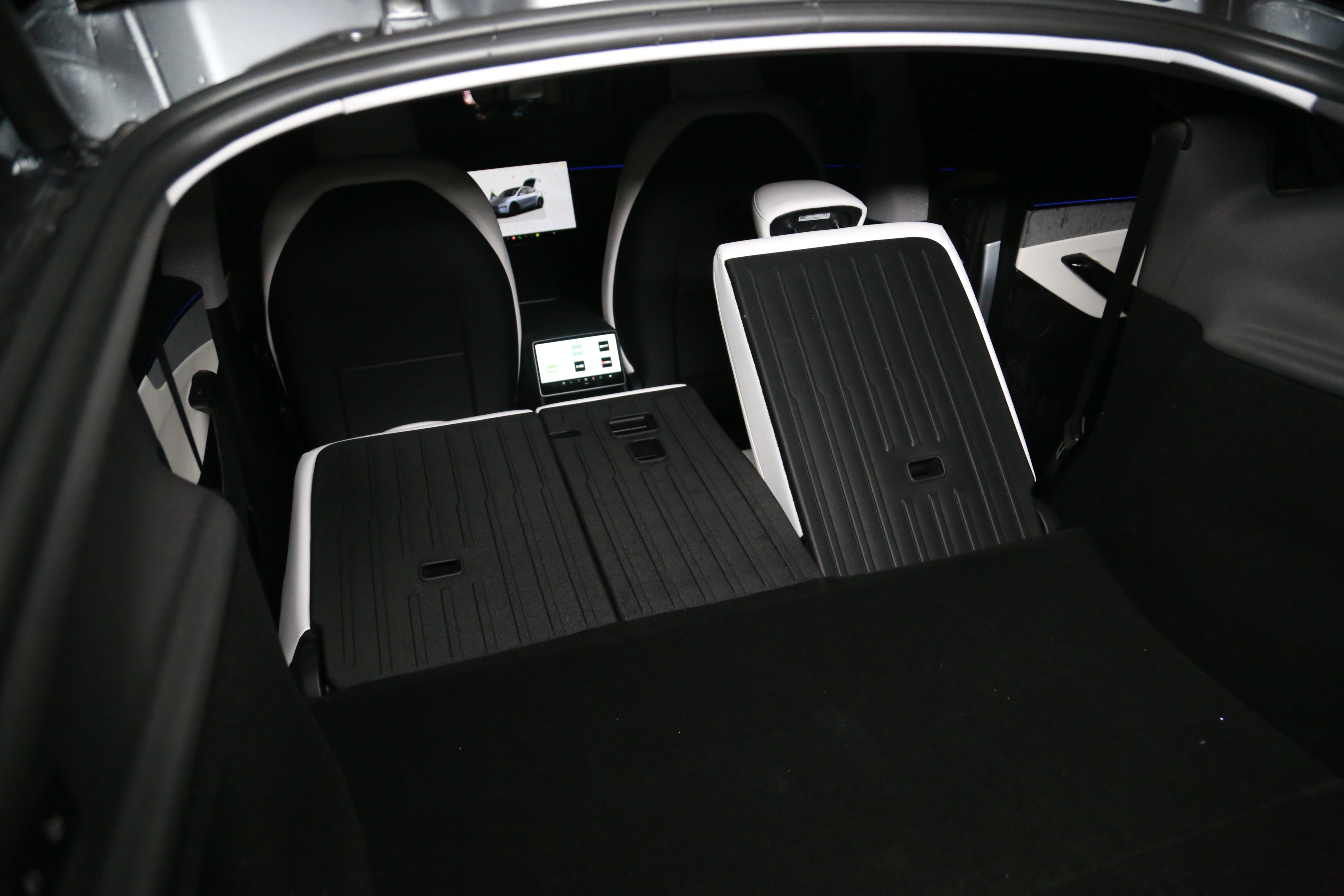 LinerX Second Row Seats Back Cover Mats for 2025-2026 Tesla Model Y (Juniper)