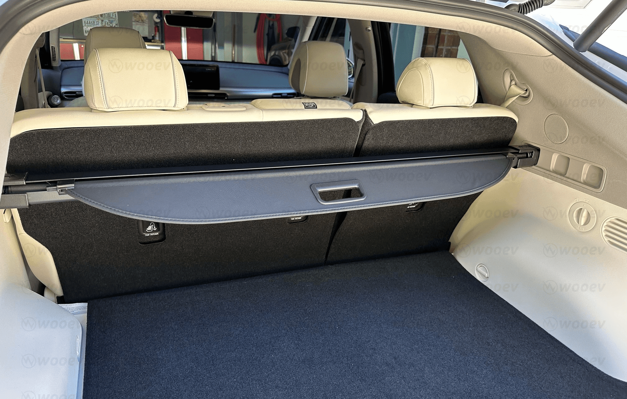 Genesis GV60 Rear Trunk Privacy Cargo Cover (Retractable) - WooEV