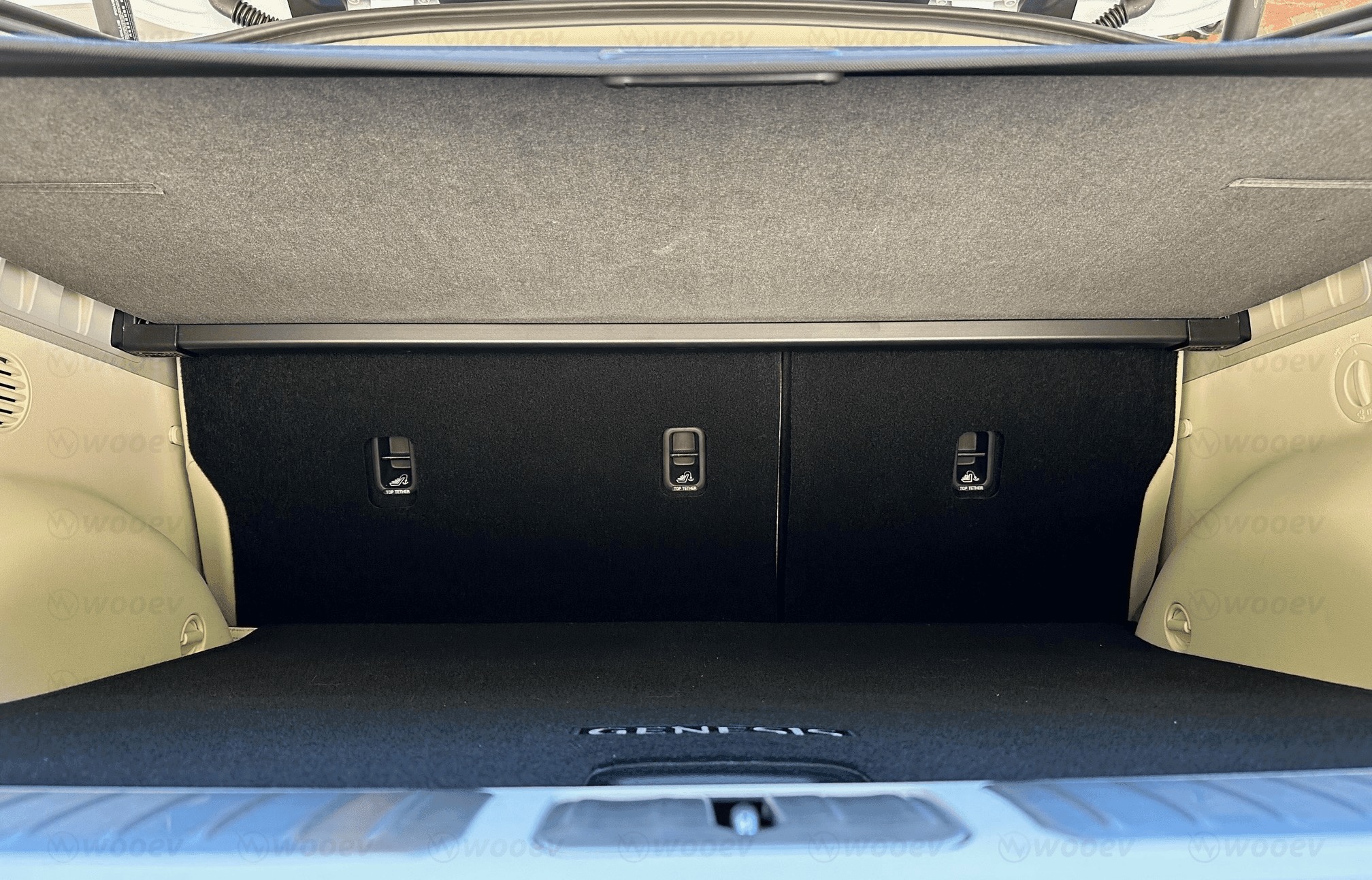 Genesis GV60 Rear Trunk Privacy Cargo Cover (Retractable) - WooEV