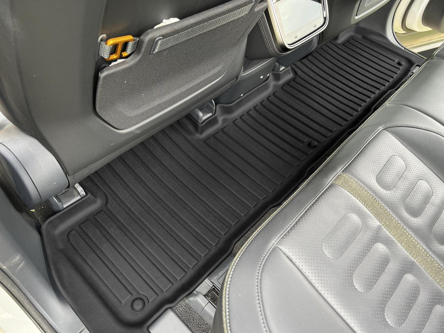 LinerX Floor Mats for 2022-2024 Rivian R1S