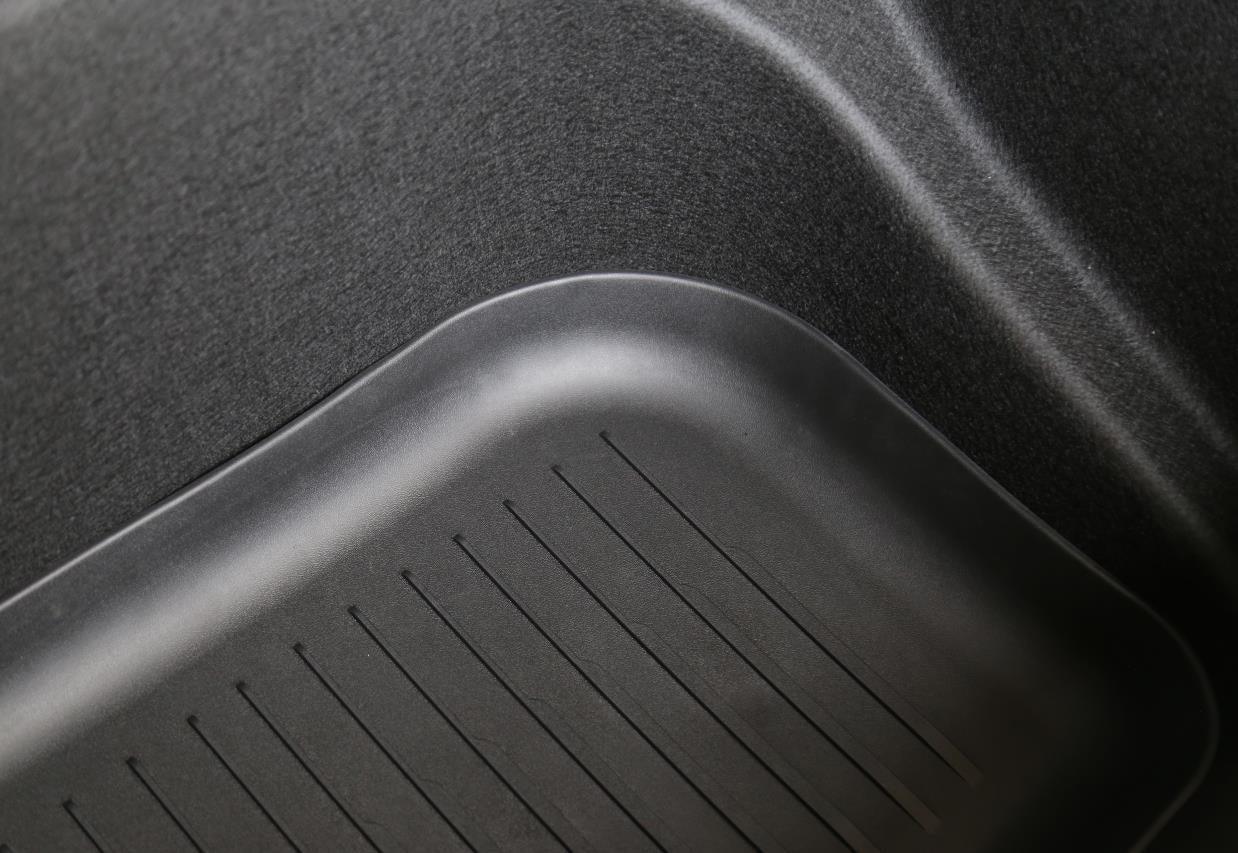 2020-2023 Tesla Model Y Rear Trunk Well Storage Mat Cargo Liner - High Performance (5 Seater) - WooEV