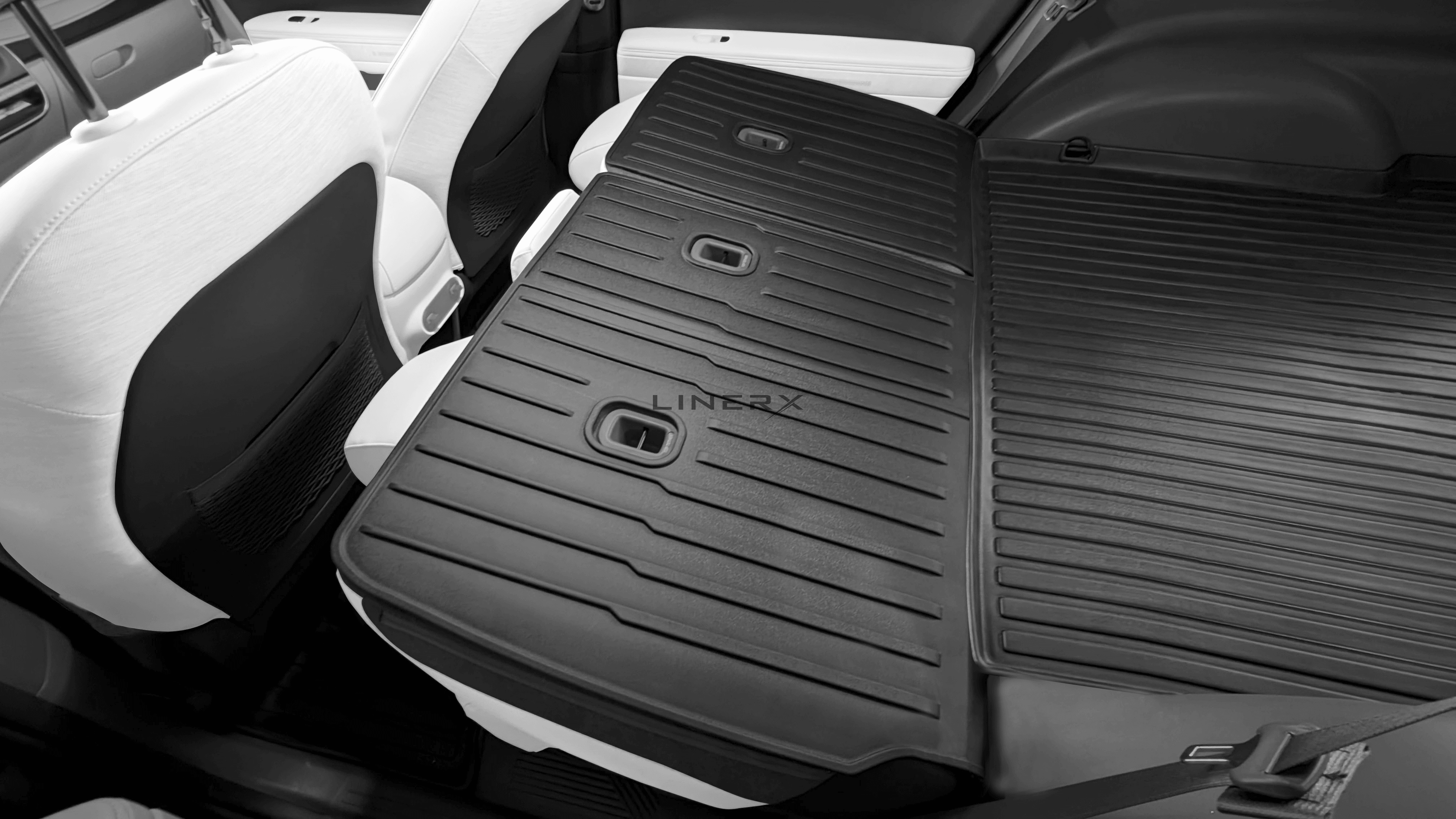 Premium Cargo Liner for Hyundai Tucson Hybrid 2022-2024 with Subwoofer -  100% Protection - Custom Fit Car Trunk Mat - Easy-to-Wash & All-Season  Cargo